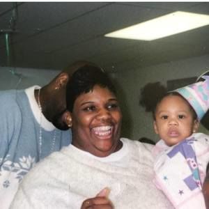 Meet your Posher, Cassandra